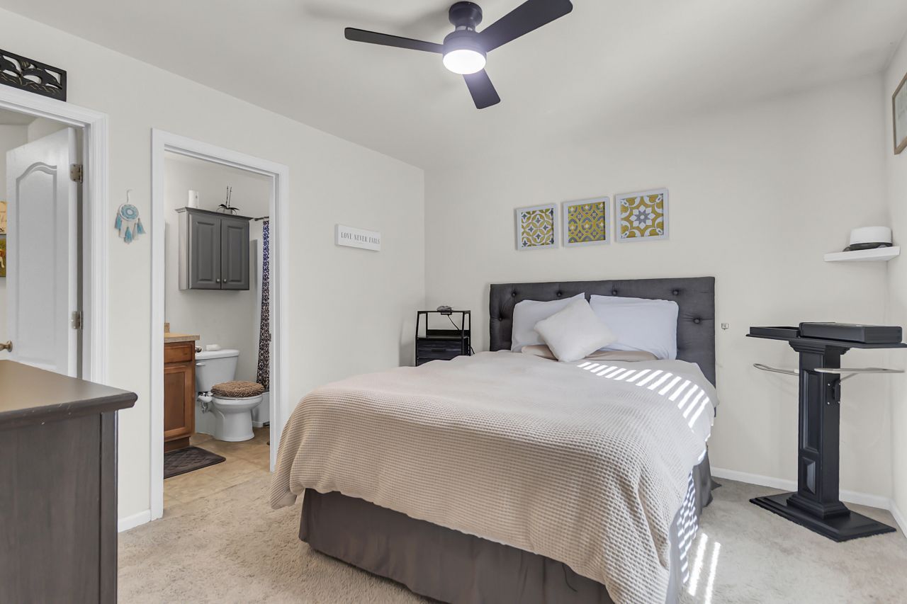 146 Brittondale Road Photo 23