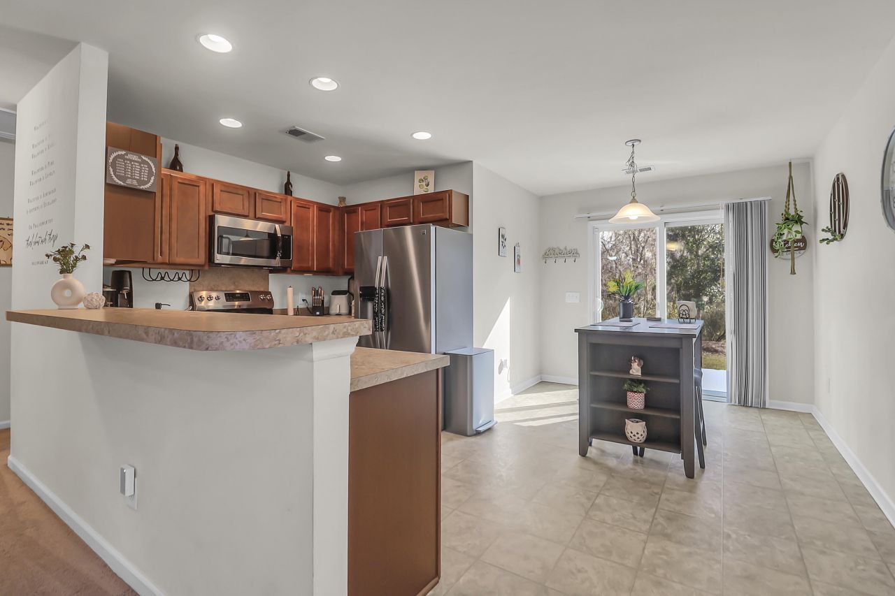 146 Brittondale Road Photo 9