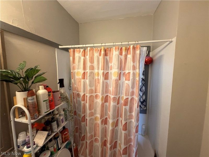 7944 Lorain Avenue, Cleveland, OH 44102 Photo 32