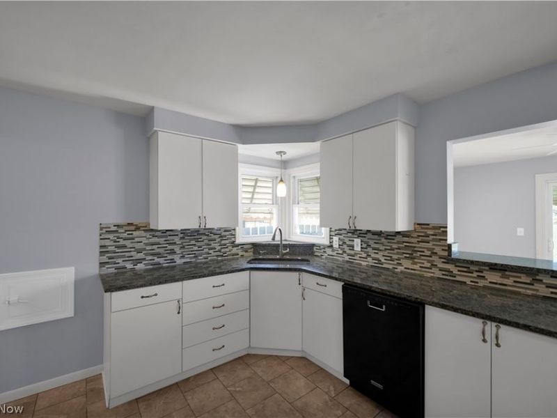 434 Acacia Drive, Willowick, OH 44095 Photo 10