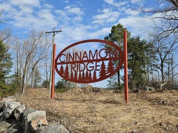 23 Cinnamon Lane, Traverse City, MI 49696