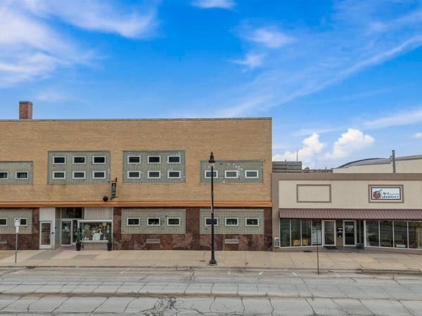 218 E Main Street, Marshalltown, IA 50158