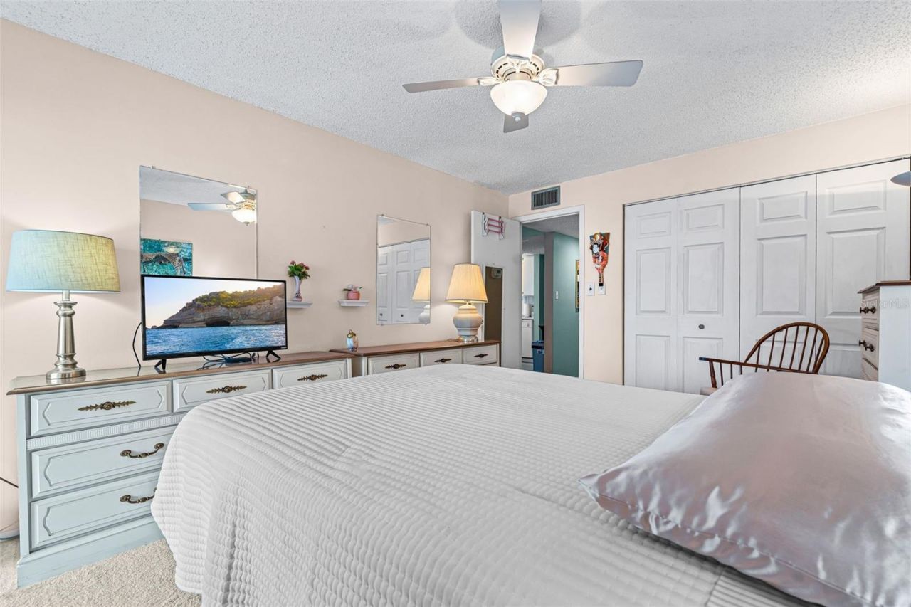 4705 5th Street W, Unit 305, Bradenton, FL 34207 Photo