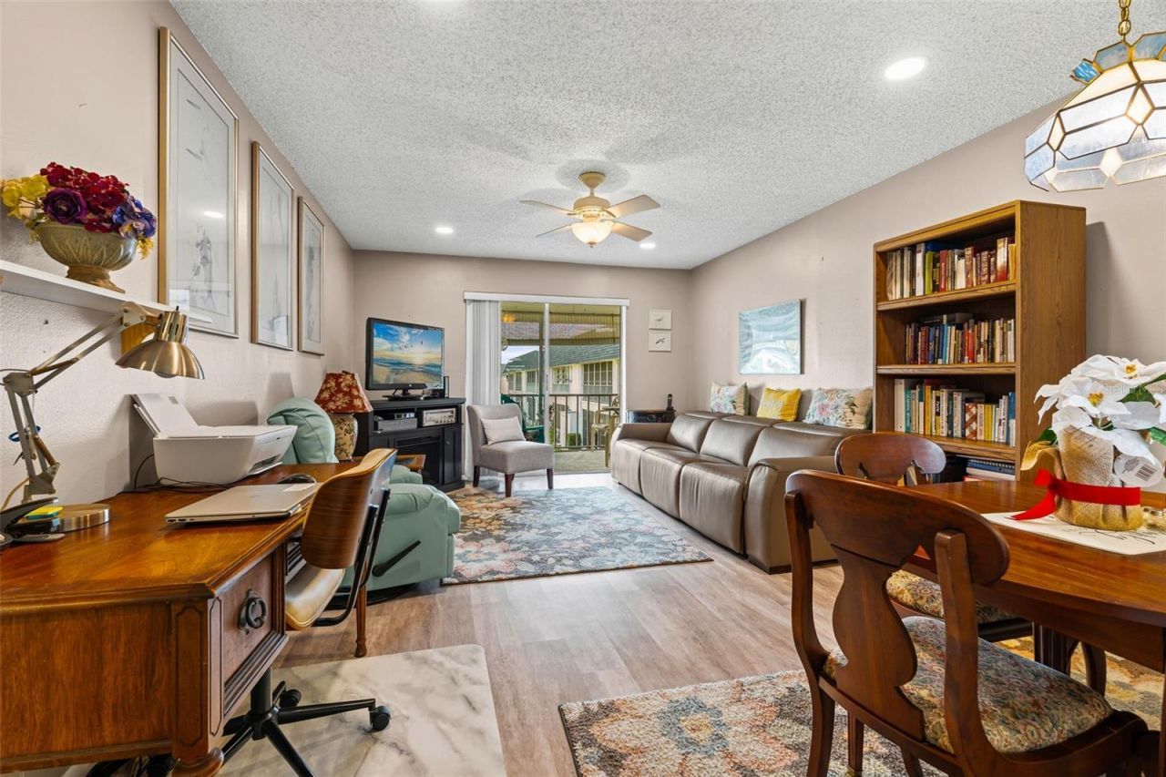 4705 5th Street W, Unit 305, Bradenton, FL 34207 Photo