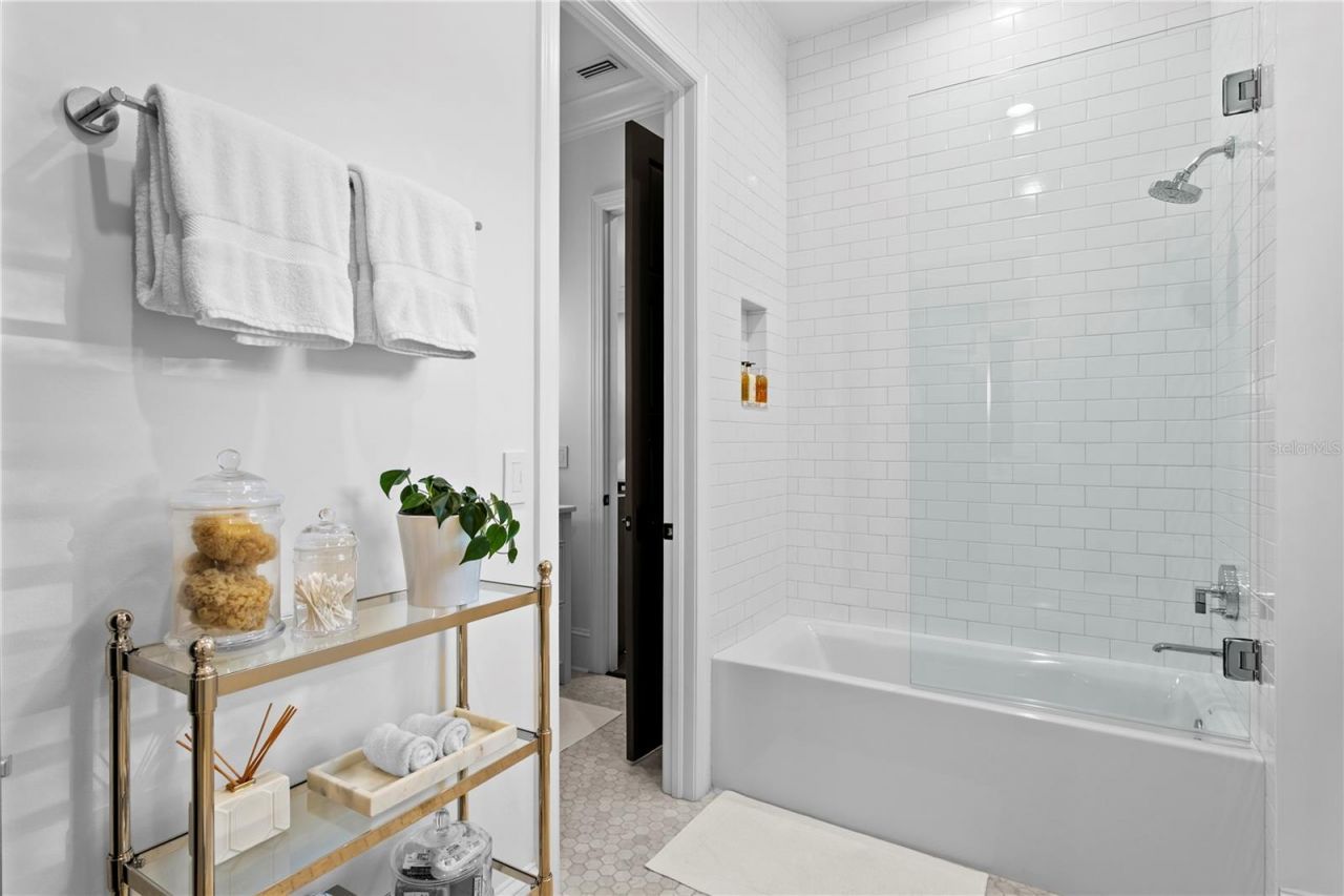 605 Ontario Avenue, Tampa, FL 33606 Photo