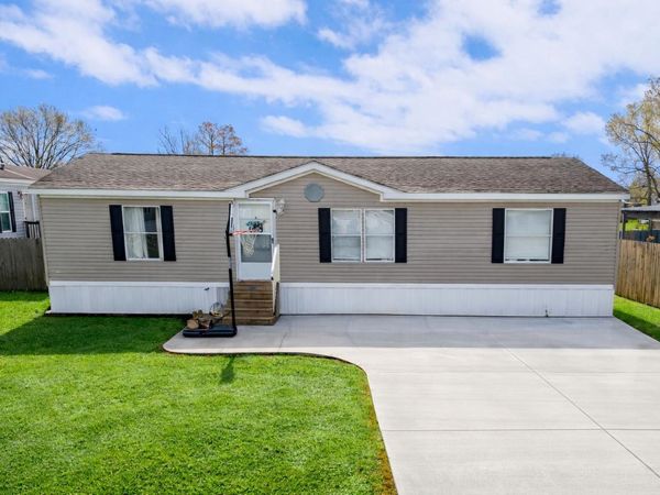 228 Hummingbird Drive, Houma, LA 70364