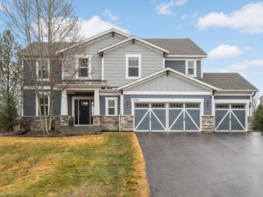 9195 Lakeside Drive, Victoria, MN 55386