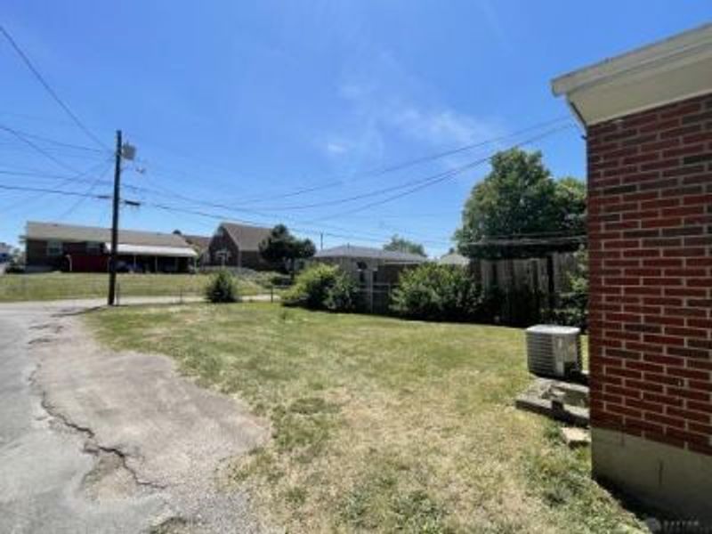 2034 Leo Street, Dayton, OH 45404 Photo 2