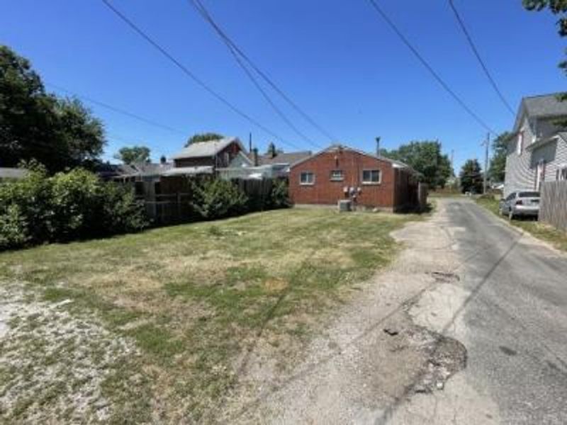 2034 Leo Street, Dayton, OH 45404 Photo 3