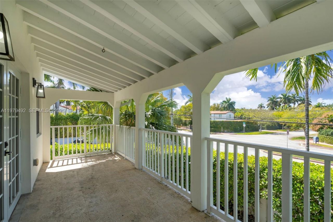 707 W 54th St , Miami Beach, FL 33140 Photo