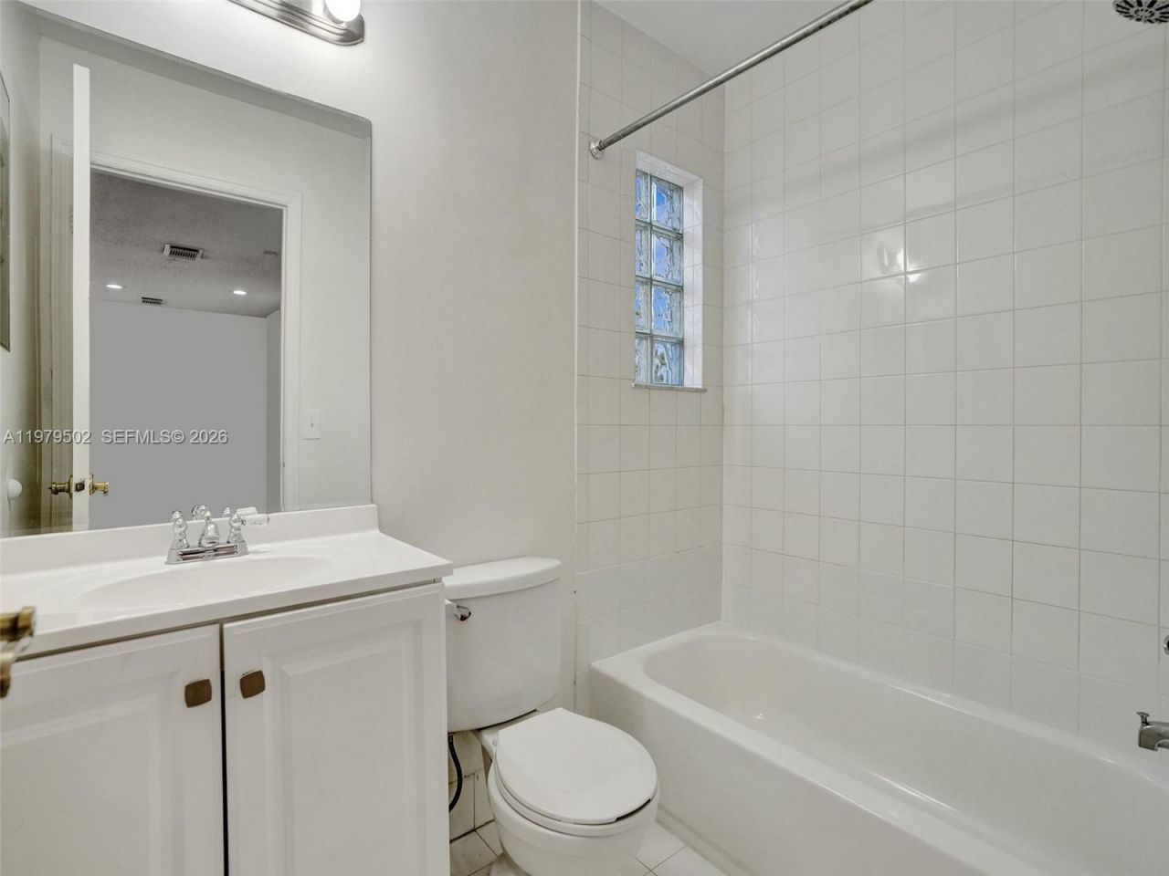 3745 Piccadilly St , Unit 114, Hollywood, FL 33021 Photo