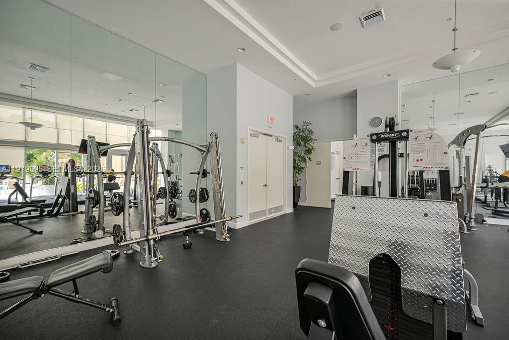 2775 NE 187th St , Unit 304, Aventura, FL 33180 Photo