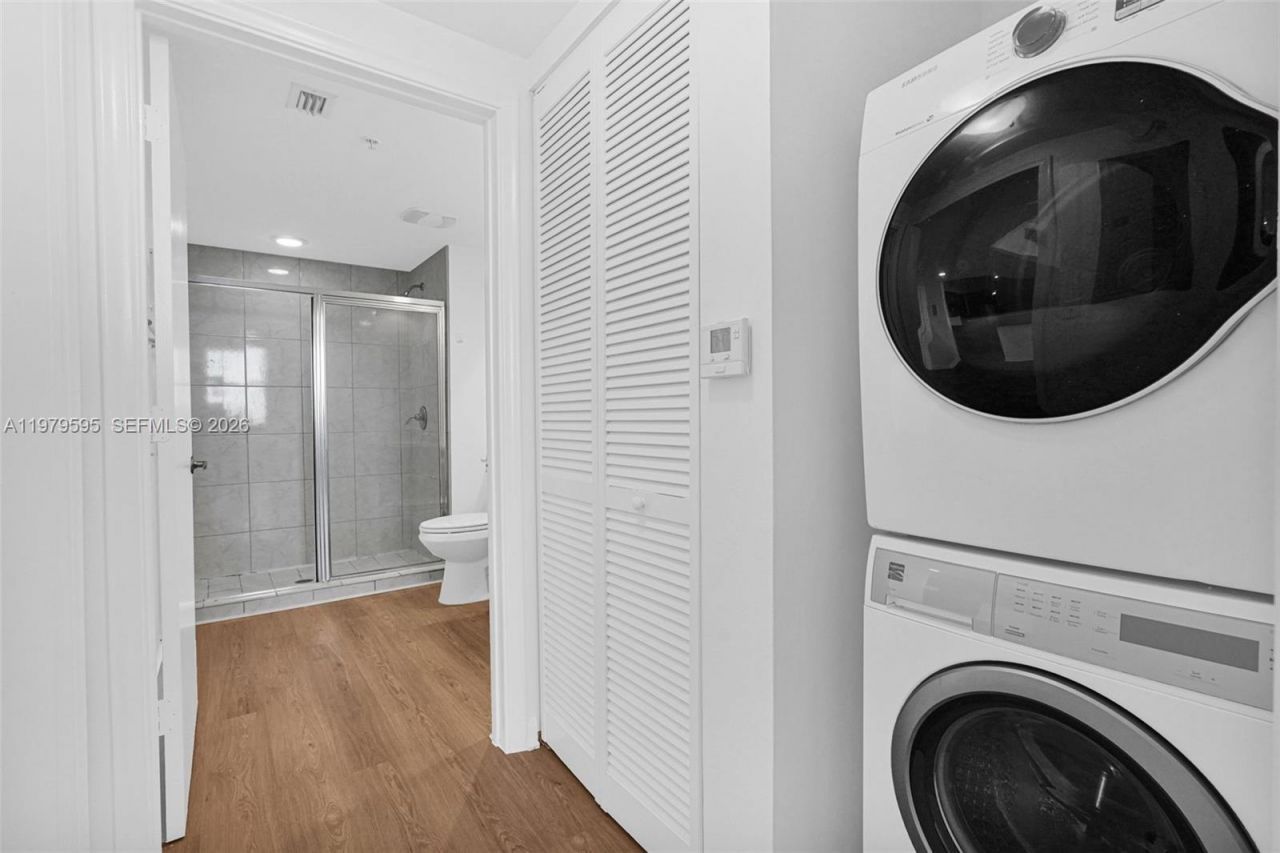 2775 NE 187th St , Unit 304, Aventura, FL 33180 Photo