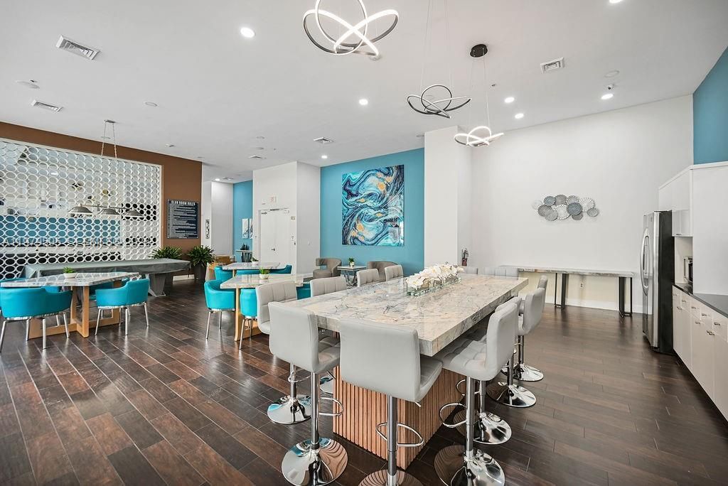 2775 NE 187th St , Unit 304, Aventura, FL 33180 Photo