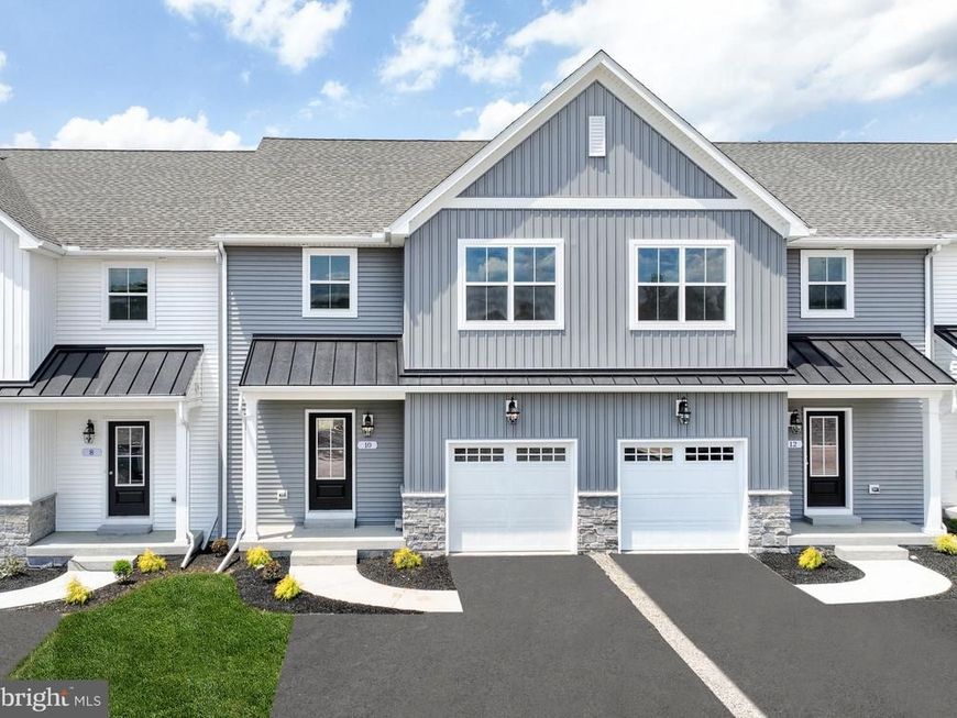 27 Tilghman Trail, Mechanicsburg, PA 17050 Main Photo