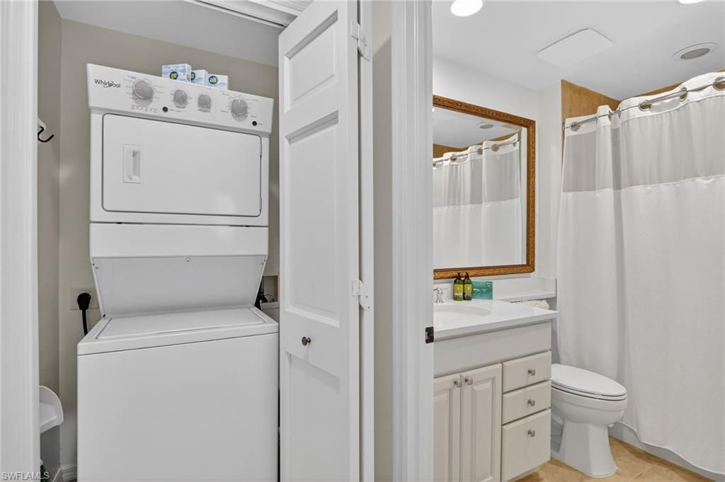 221 9th St S, Unit 114, Naples, FL 34102 Photo