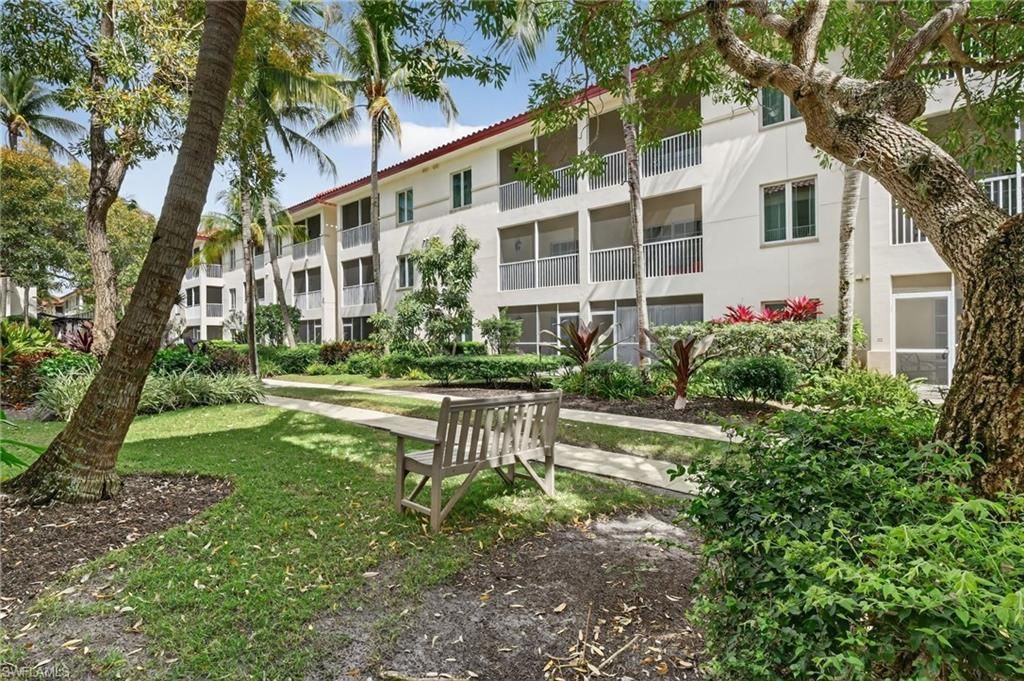 221 9th St S, Unit 114, Naples, FL 34102 Photo