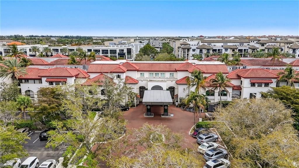 221 9th St S, Unit 114, Naples, FL 34102 Photo