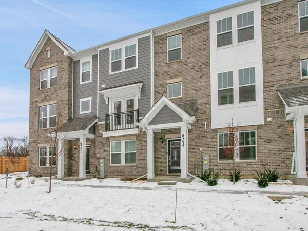 6275 Sandbelt Drive , Woodridge, IL 60517