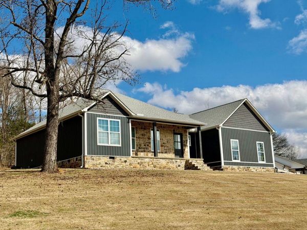 725 Crow Ln., Counce, TN 38326