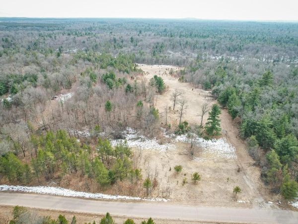 949 Fur Avenue, Wisconsin Dells, WI 53965