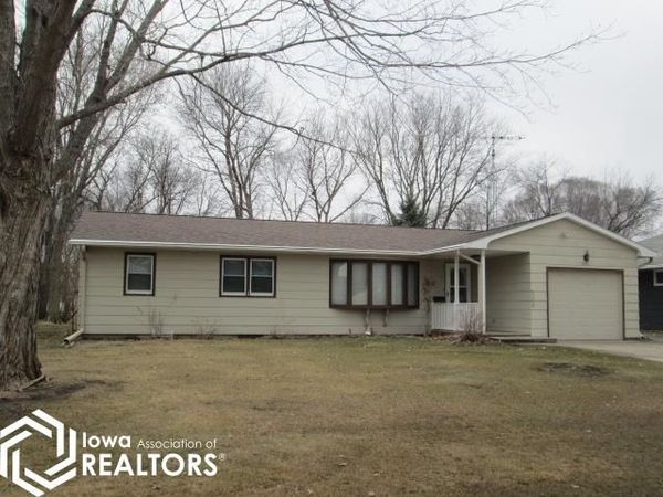 811 8th NE, Belmond, IA 50421