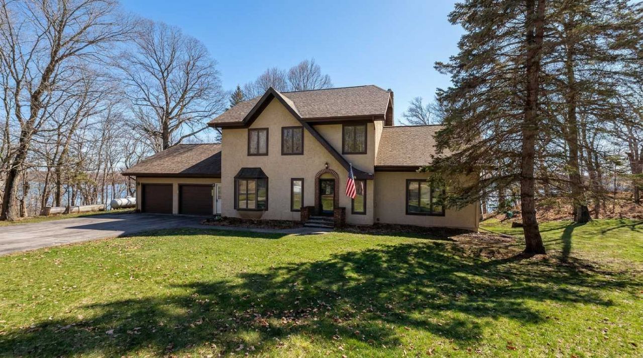 40861 Acorn Drive, Dent, MN 56528