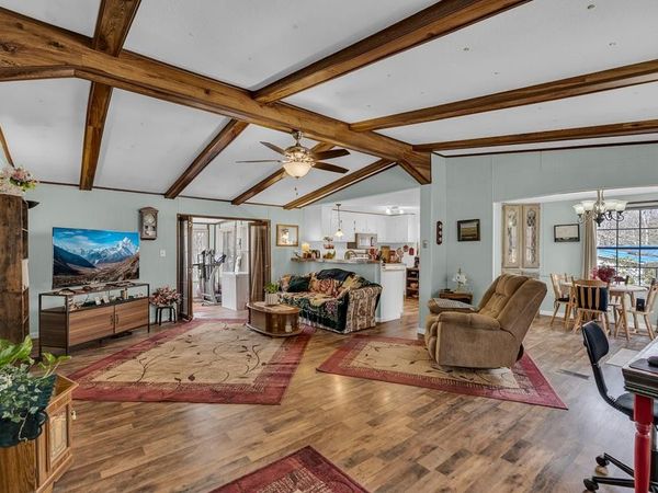 329 Rugby Rd , Crossville, TN 38558