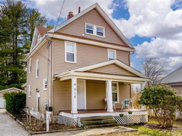 718 E Highland Avenue , Ravenna, OH 44266