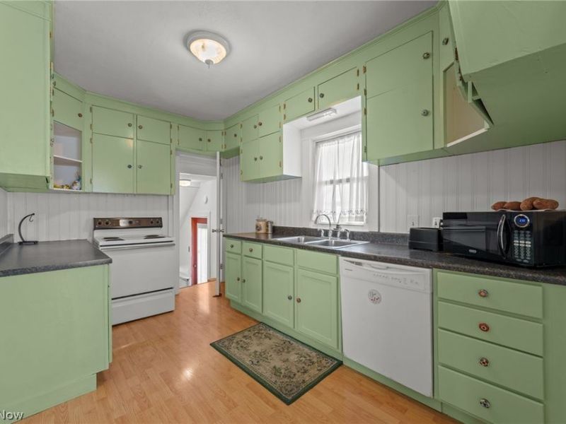 718 E Highland Avenue, Ravenna, OH 44266 Photo 14