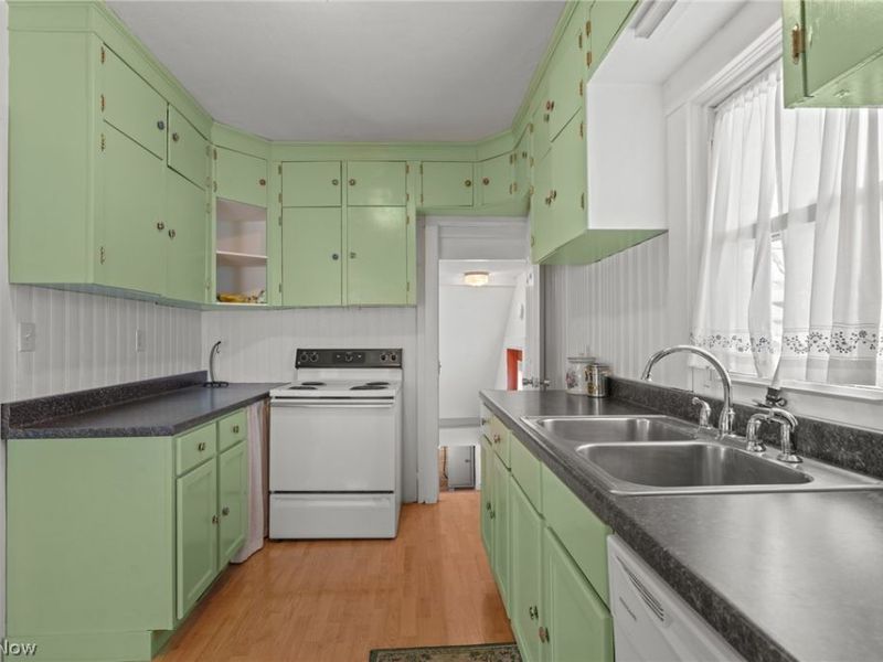 718 E Highland Avenue, Ravenna, OH 44266 Photo 15