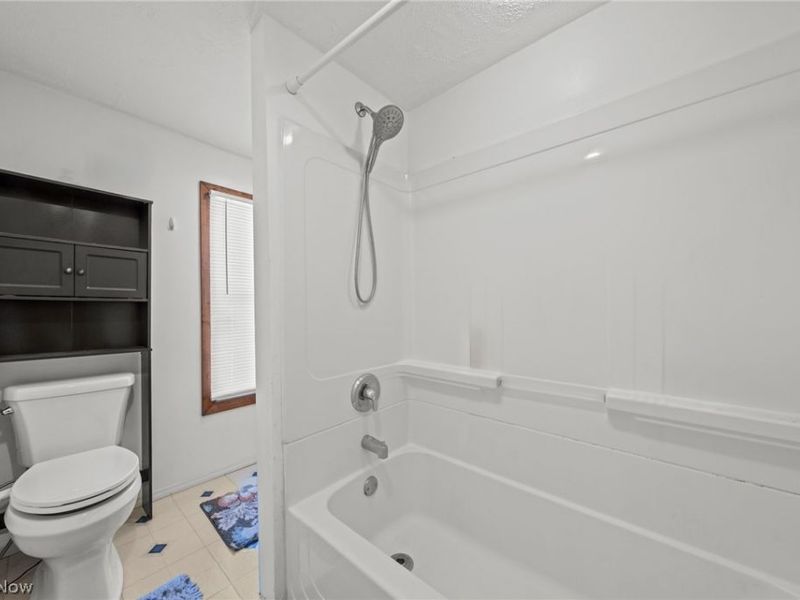 718 E Highland Avenue, Ravenna, OH 44266 Photo 24