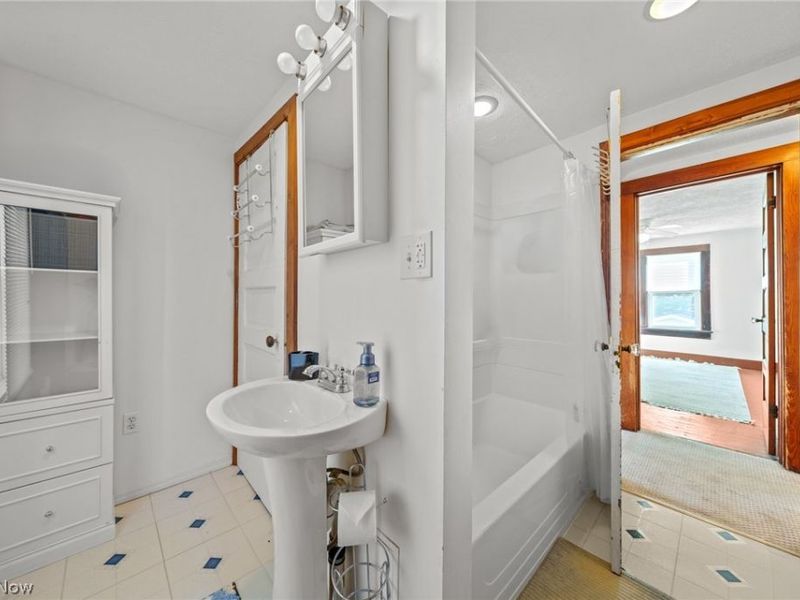 718 E Highland Avenue, Ravenna, OH 44266 Photo 25