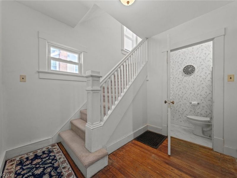 718 E Highland Avenue, Ravenna, OH 44266 Photo 3