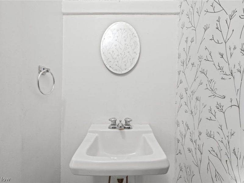 718 E Highland Avenue, Ravenna, OH 44266 Photo 5