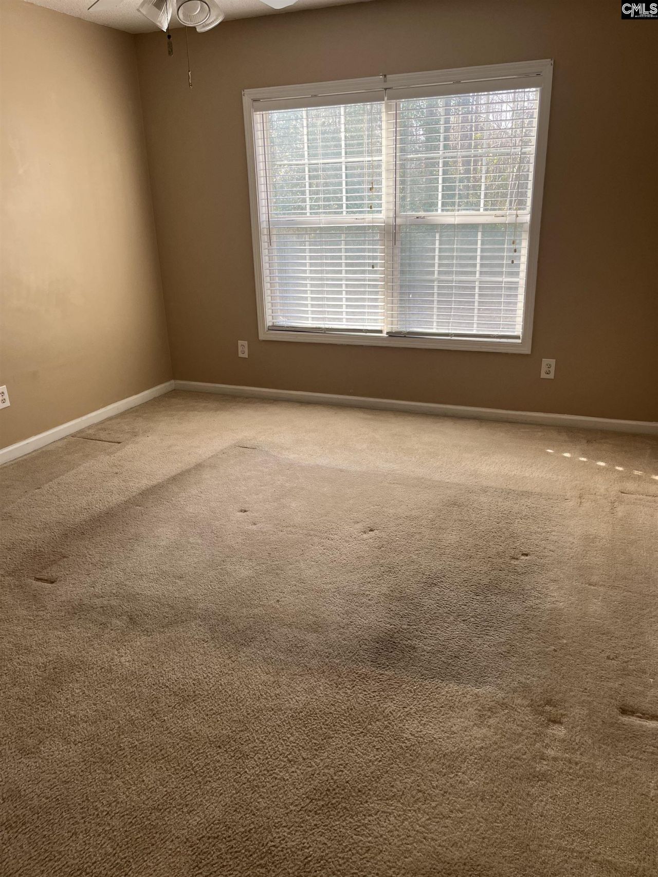 15 Derby Lane  Photo 11