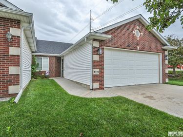8446 S Tularosa Court, Lincoln, NE 68516