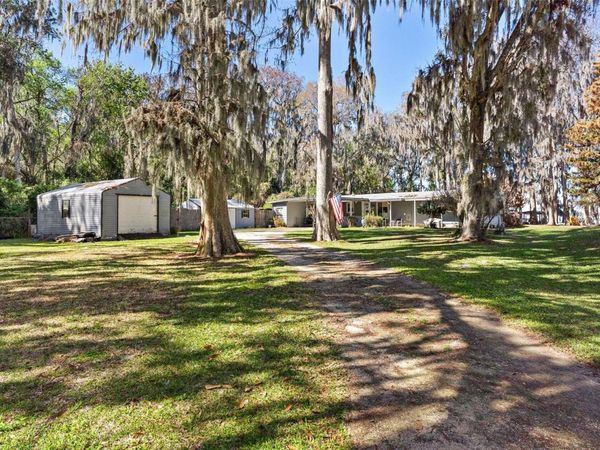 28315 PRIVATE ROAD , OKAHUMPKA, FL 34762