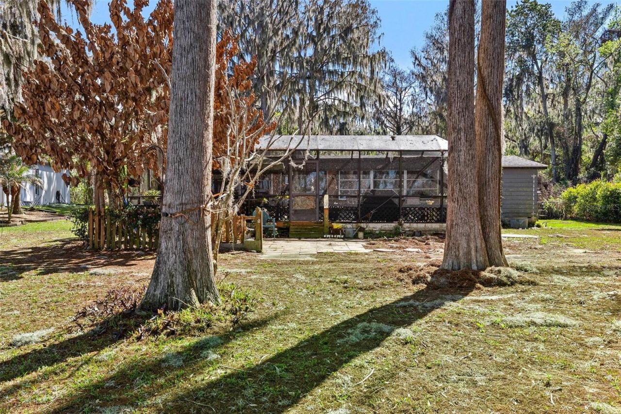 28315 Private Road , Okahumpka, FL 34762 Photo