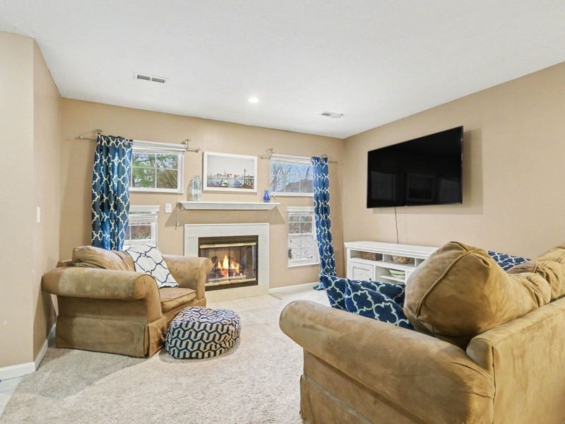 2458 Crystal Springs Drive, Hilliard, OH 43026 Photo 7