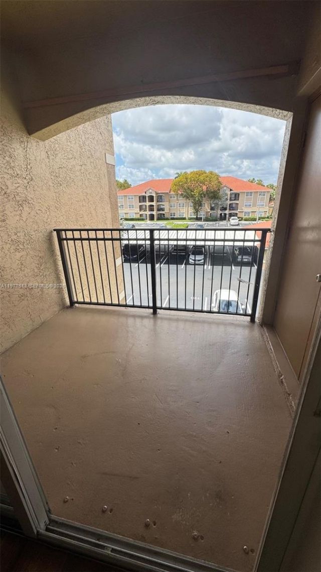 131 SW 117th Ave, Unit 8305, Pembroke Pines, FL 33025 Photo