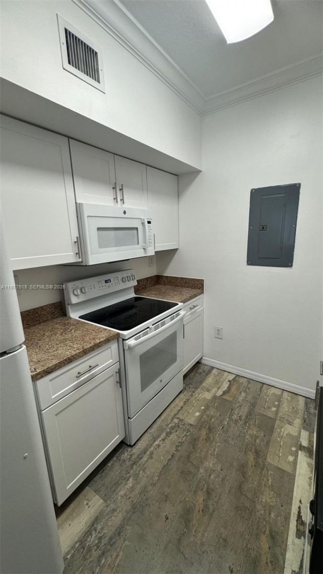 131 SW 117th Ave, Unit 8305, Pembroke Pines, FL 33025 Photo