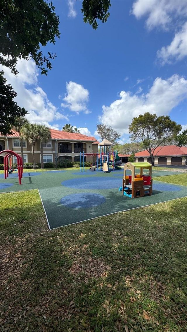 131 SW 117th Ave, Unit 8305, Pembroke Pines, FL 33025 Photo