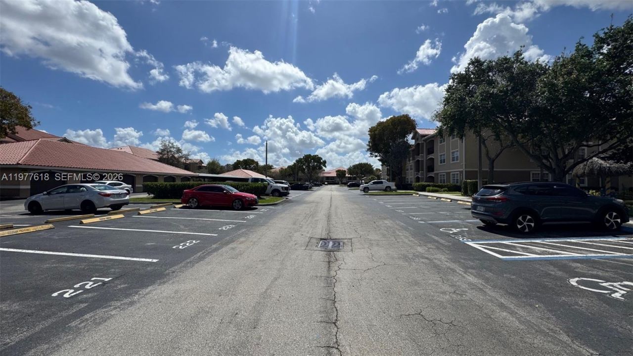 131 SW 117th Ave, Unit 8305, Pembroke Pines, FL 33025 Photo