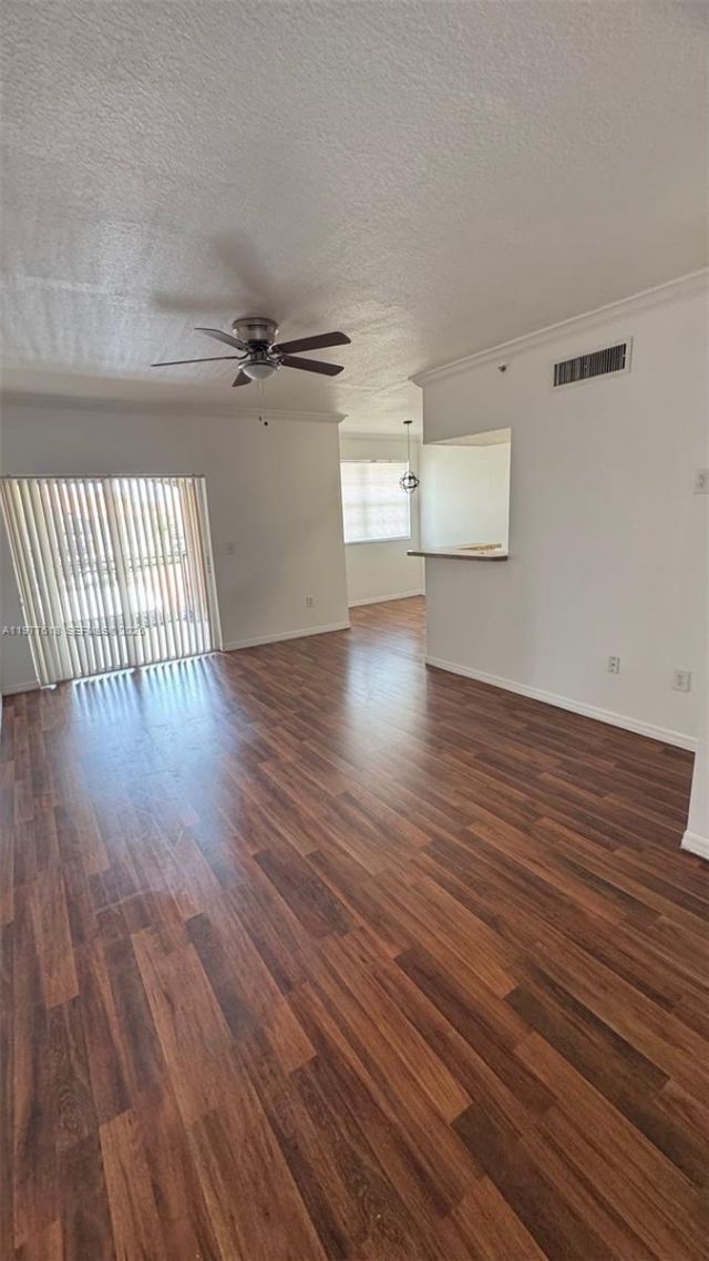 131 SW 117th Ave, Unit 8305, Pembroke Pines, FL 33025 Photo
