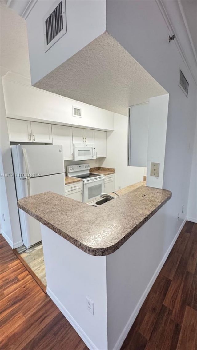 131 SW 117th Ave, Unit 8305, Pembroke Pines, FL 33025 Photo