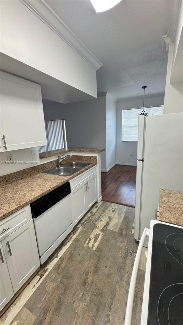 131 SW 117th Ave, Unit 8305, Pembroke Pines, FL 33025 Photo