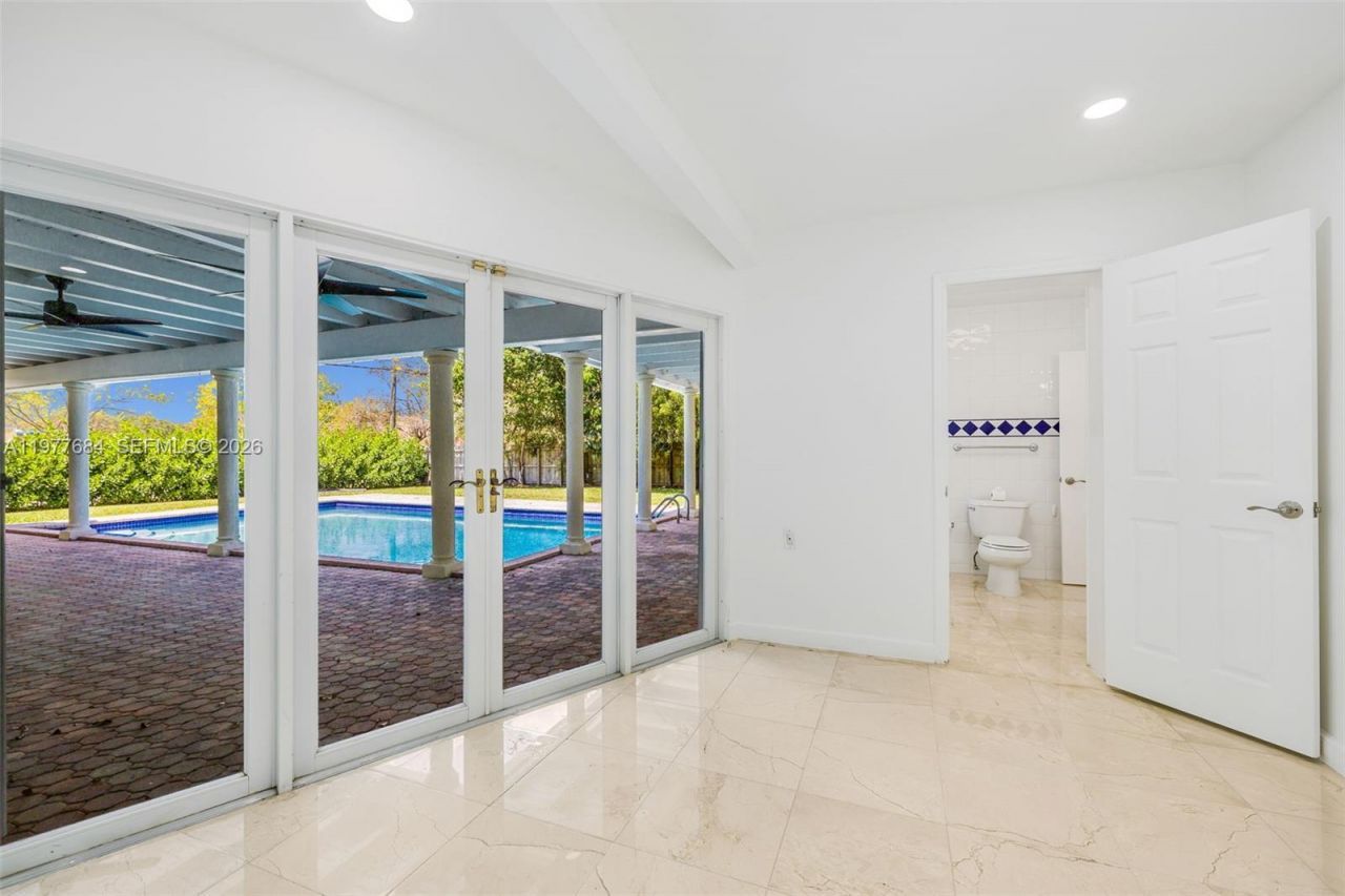 7255 SW 125th St , Pinecrest, FL 33156 Photo