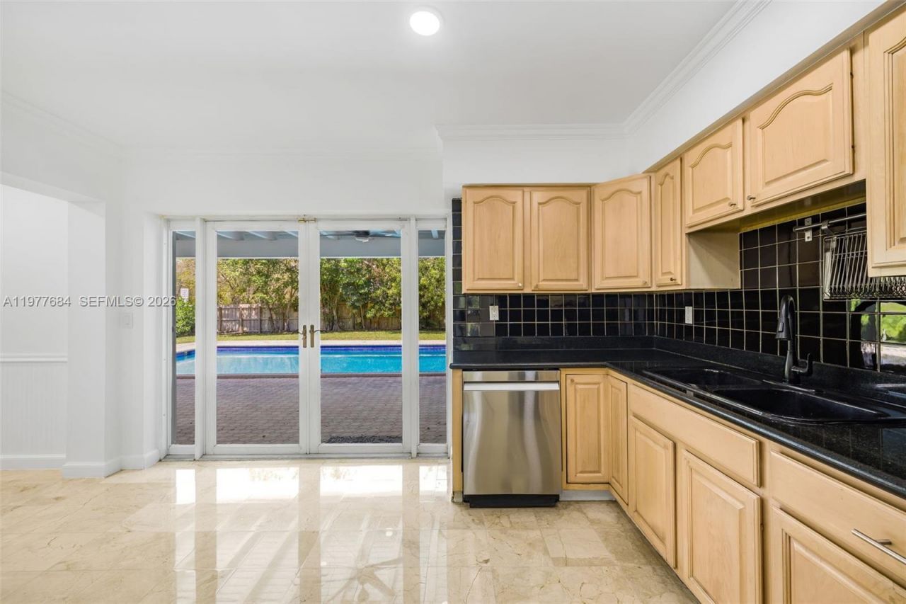 7255 SW 125th St , Pinecrest, FL 33156 Photo