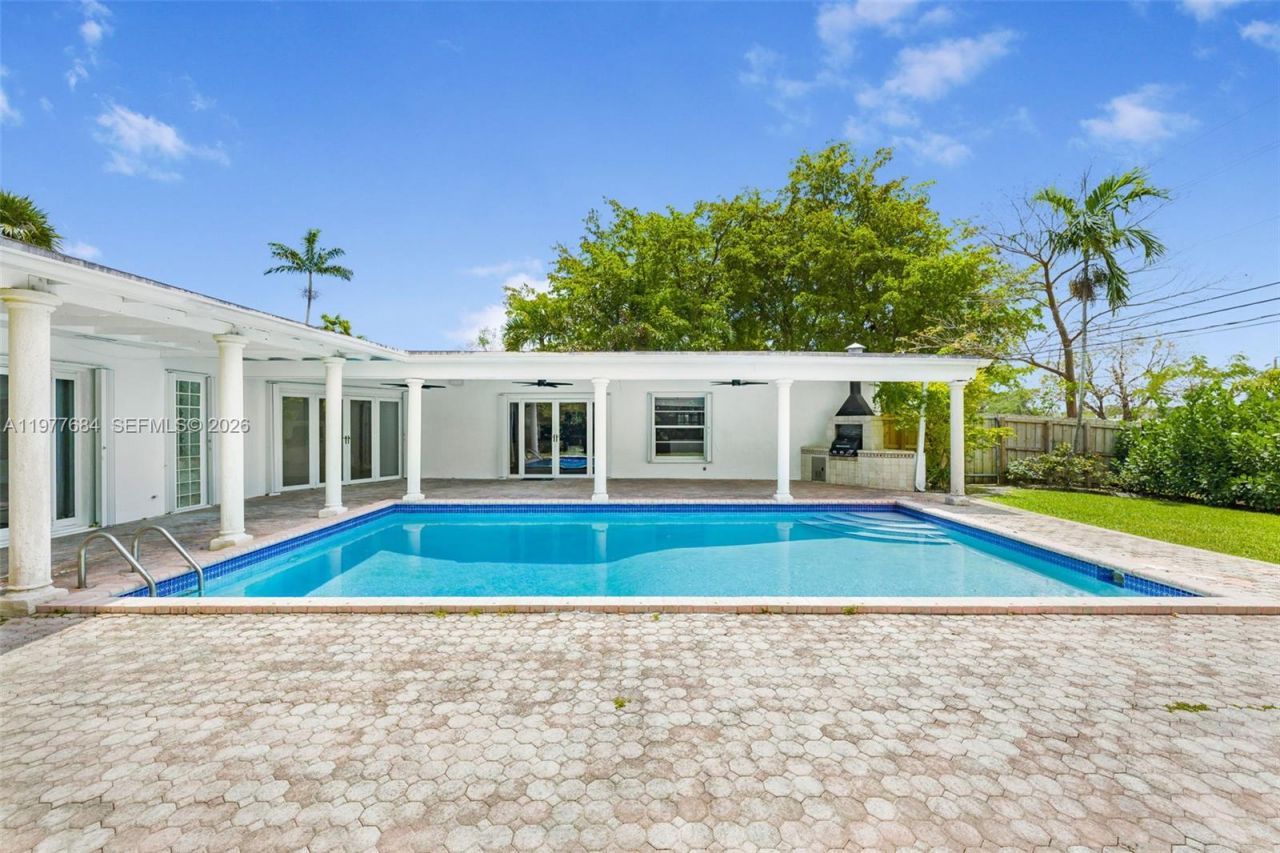 7255 SW 125th St , Pinecrest, FL 33156 Photo